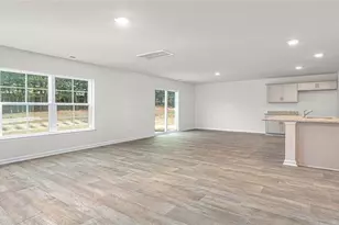 1626 Faircrest Ln, Greensboro, NC 27406 - Photo 4