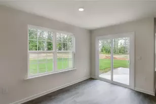 1628 Faircrest Ln, Greensboro, NC 27406 - Photo 12