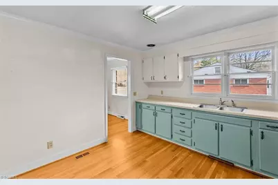 3005 Trenton Road, Greensboro, NC 27408 - Photo 12