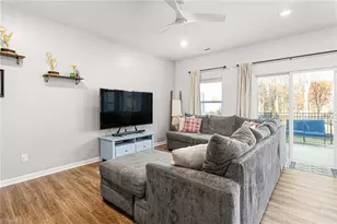 4 Saltford Ln, Greensboro, NC 27455 - Photo 8