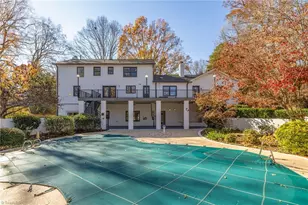 32 Kemp Rd E, Greensboro, NC 27410 - Photo 6