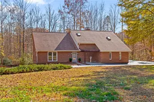 1428 Woodford Rd, Lewisville, NC 27023 - Photo 2