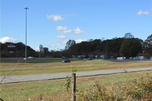 905 Knox Rd, McLeansville, NC 27301 - Photo 6