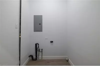 516 S Hamilton Street, Eden, NC 27288 - Photo 18