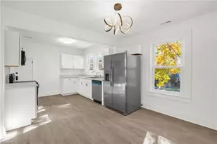 516 S Hamilton St, Eden, NC 27288 - Photo 10