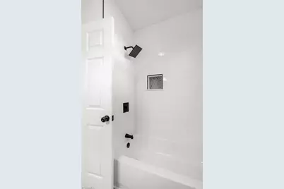 516 S Hamilton Street, Eden, NC 27288 - Photo 16