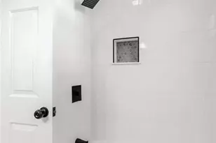 516 S Hamilton St, Eden, NC 27288 - Photo 16