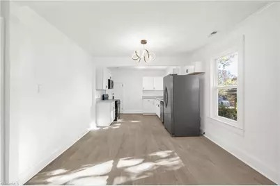 516 S Hamilton Street, Eden, NC 27288 - Photo 6