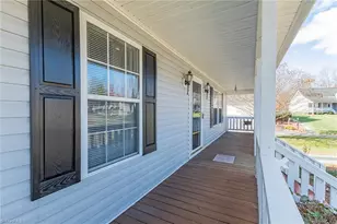 637 Sunset Ridge Ln, Lexington, NC 27295 - Photo 4