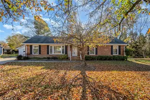 1526 Regency Ct, Burlington, NC 27215 - Photo 1