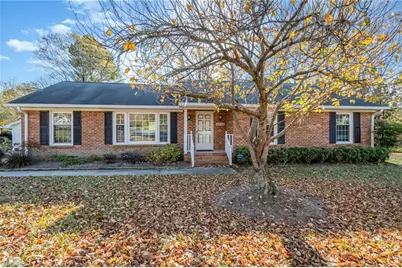 1526 Regency Court, Burlington, NC 27215 - Photo 4