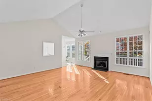 4603 Laurel Run Dr, Greensboro, NC 27410 - Photo 4