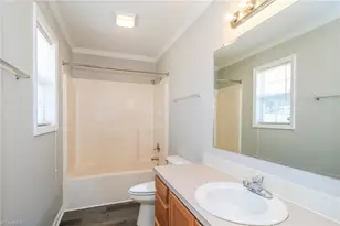 226 Creek Meadow Dr, Lexington, NC 27295 - Photo 8