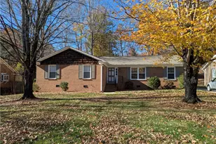 3 Pall Mall Pl, Greensboro, NC 27455 - Photo 1