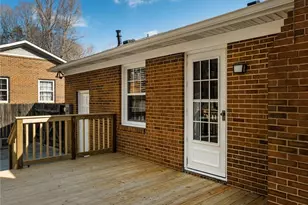 3 Pall Mall Pl, Greensboro, NC 27455 - Photo 32