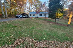 2305 Wilcox Dr, Greensboro, NC 27405 - Photo 46