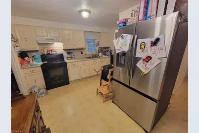 2305 Wilcox Drive, Greensboro, NC 27405 - Photo 24