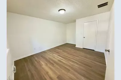 2913 Marthas Place, Greensboro, NC 27408 - Photo 6