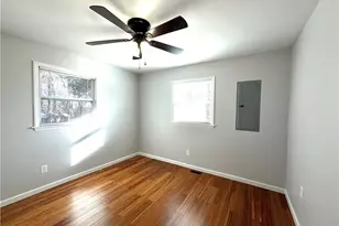 421 Sycamore Cir, Yadkinville, NC 27055 - Photo 14