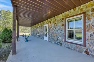 5550 Troutdale Hwy Rd, Troutdale, VA 24378 - Photo 30