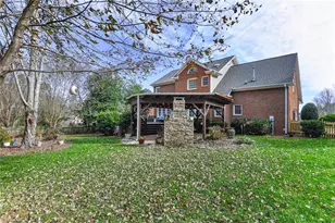 5810 Windhurst Ct, Greensboro, NC 27410 - Photo 32