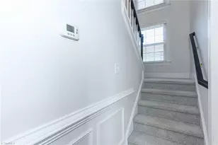 5810 Windhurst Ct, Greensboro, NC 27410 - Photo 16