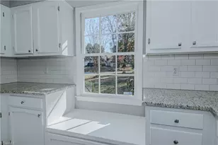 1903 Delmar Dr, Greensboro, NC 27406 - Photo 10