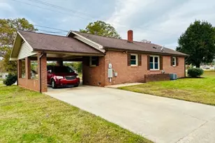 3028 Sparta Rd, North Wilkesboro, NC 28659 - Photo 4