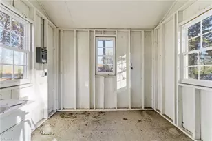 124 Ridgeway Ln, Lexington, NC 27295 - Photo 10