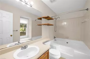 10 Dunnberry Ct, Greensboro, NC 27455 - Photo 12