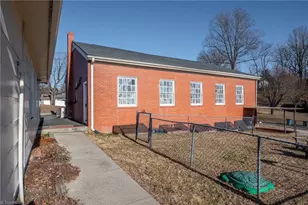 402 and 410 Worth St, Mount Airy, NC 27030 - Photo 18