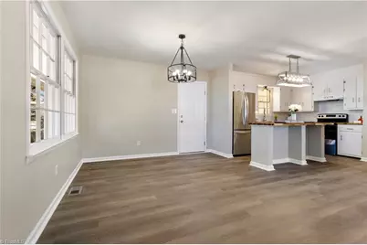 210 Forest Hill Avenue, Winston-Salem, NC 27105 - Photo 4