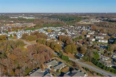 4332 Grassy Moss Drive, Greensboro, NC 27409 - Photo 34