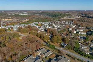 4332 Grassy Moss Dr, Greensboro, NC 27409 - Photo 34