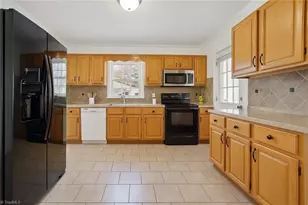 2326 McKinney St, Burlington, NC 27217 - Photo 4