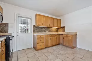 2326 McKinney St, Burlington, NC 27217 - Photo 6