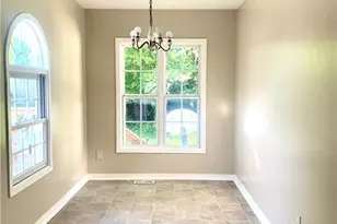 2307 Maywood St, Greensboro, NC 27403 - Photo 10