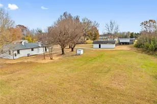 1604 Brooks Rd, Reidsville, NC 27320 - Photo 22