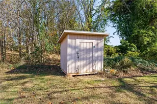 409 S Fayetteville St, Liberty, NC 27298 - Photo 30