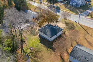 409 S Fayetteville St, Liberty, NC 27298 - Photo 32