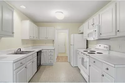 3525 Covent Oak Court, High Point, NC 27265 - Photo 8