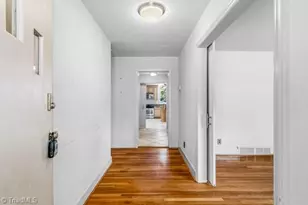 2311 Fernwood Dr, Greensboro, NC 27408 - Photo 8