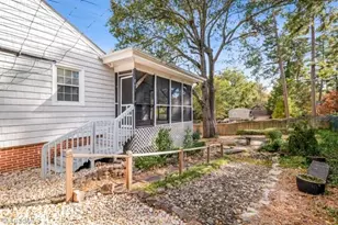 2311 Fernwood Dr, Greensboro, NC 27408 - Photo 40