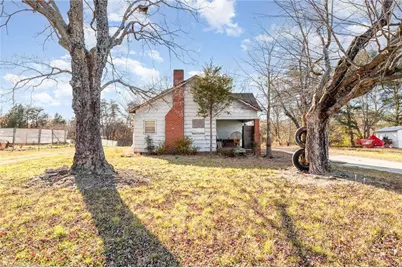 2200 US Highway 29 Bus, Reidsville, NC 27320 - Photo 2