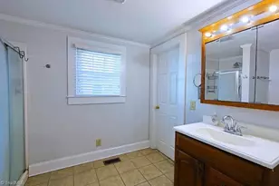 536 Oakgrove Rd, Asheboro, NC 27205 - Photo 16