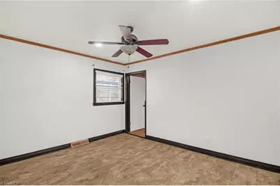 1514 Summit Avenue, Greensboro, NC 27405 - Photo 16