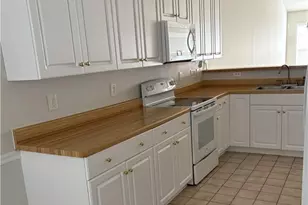 18 Wheelwright Ct, Greensboro, NC 27455 - Photo 4