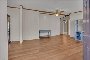 5507 Bridgeway Dr, Greensboro, NC 27406 - Photo 4