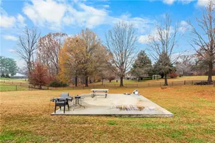 1880 Chestnut Grove Rd, King, NC 27021 - Photo 20