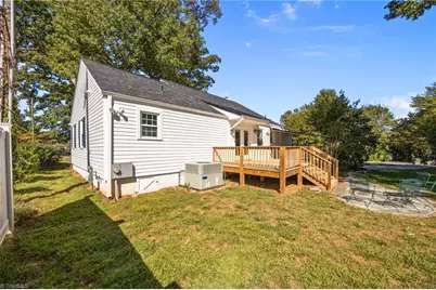 301 Trail One, Burlington, NC 27215 - Photo 32